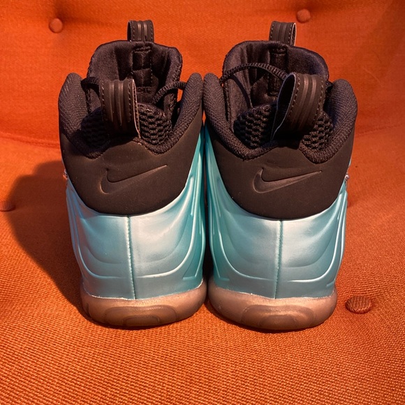 Nike Air Foamposite Pro Island Green 2017 - Size 7Y - EUC! - Picture 4 of 6